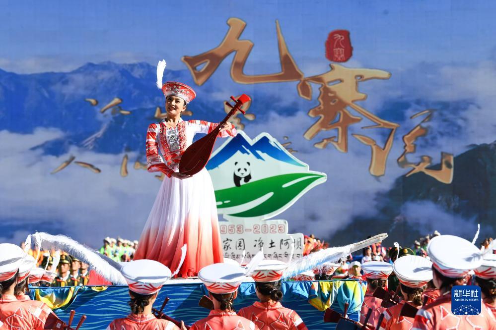 百人森林舞会